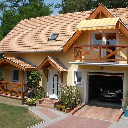 Mirtill Apartmanház Hévíz Exteriér fotografie