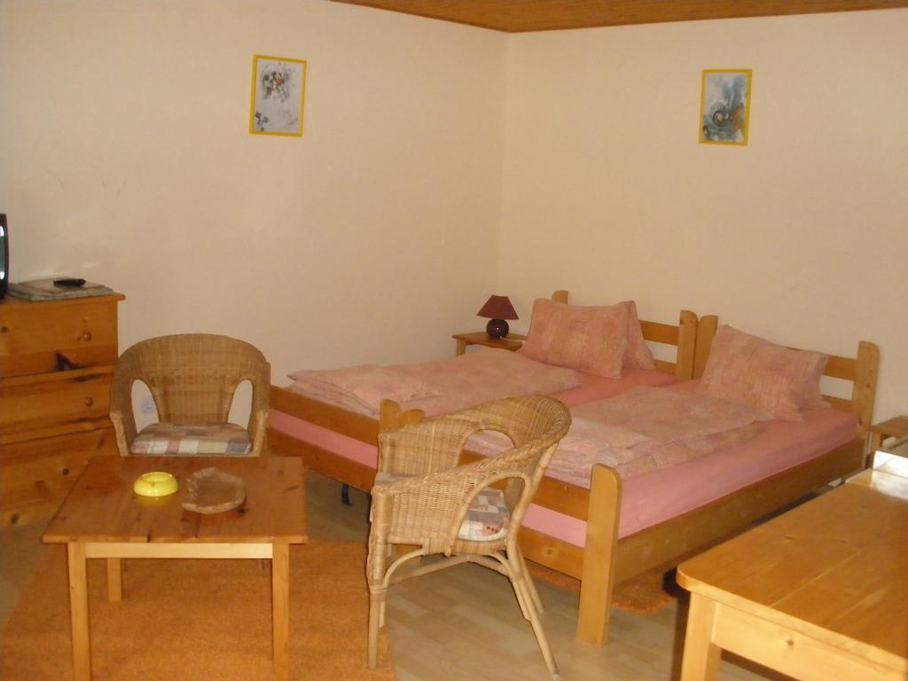 Mirtill Apartmanház Hévíz Pokoj fotografie