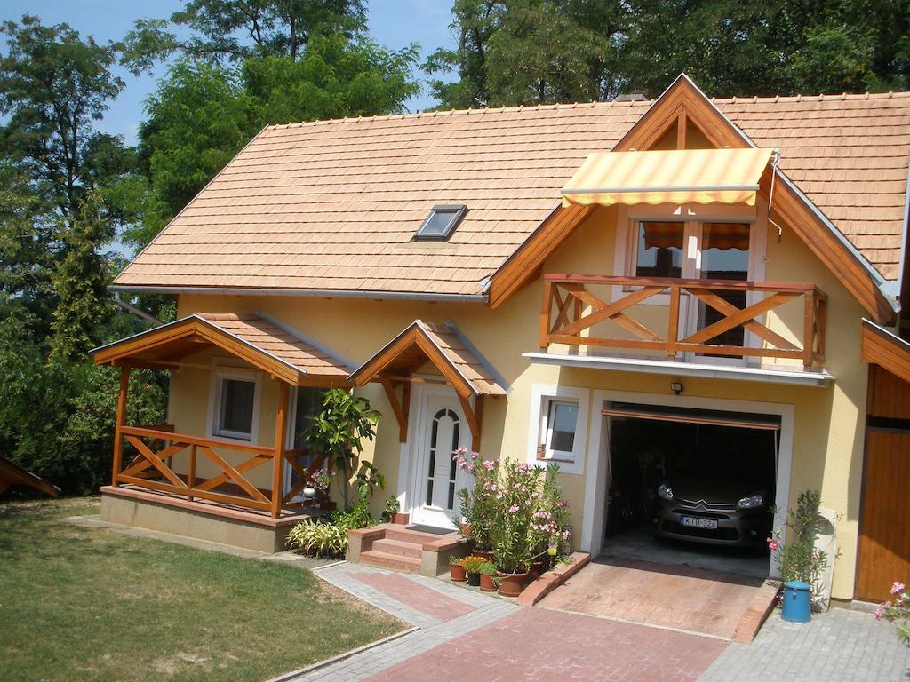 Mirtill Apartmanház Hévíz Exteriér fotografie